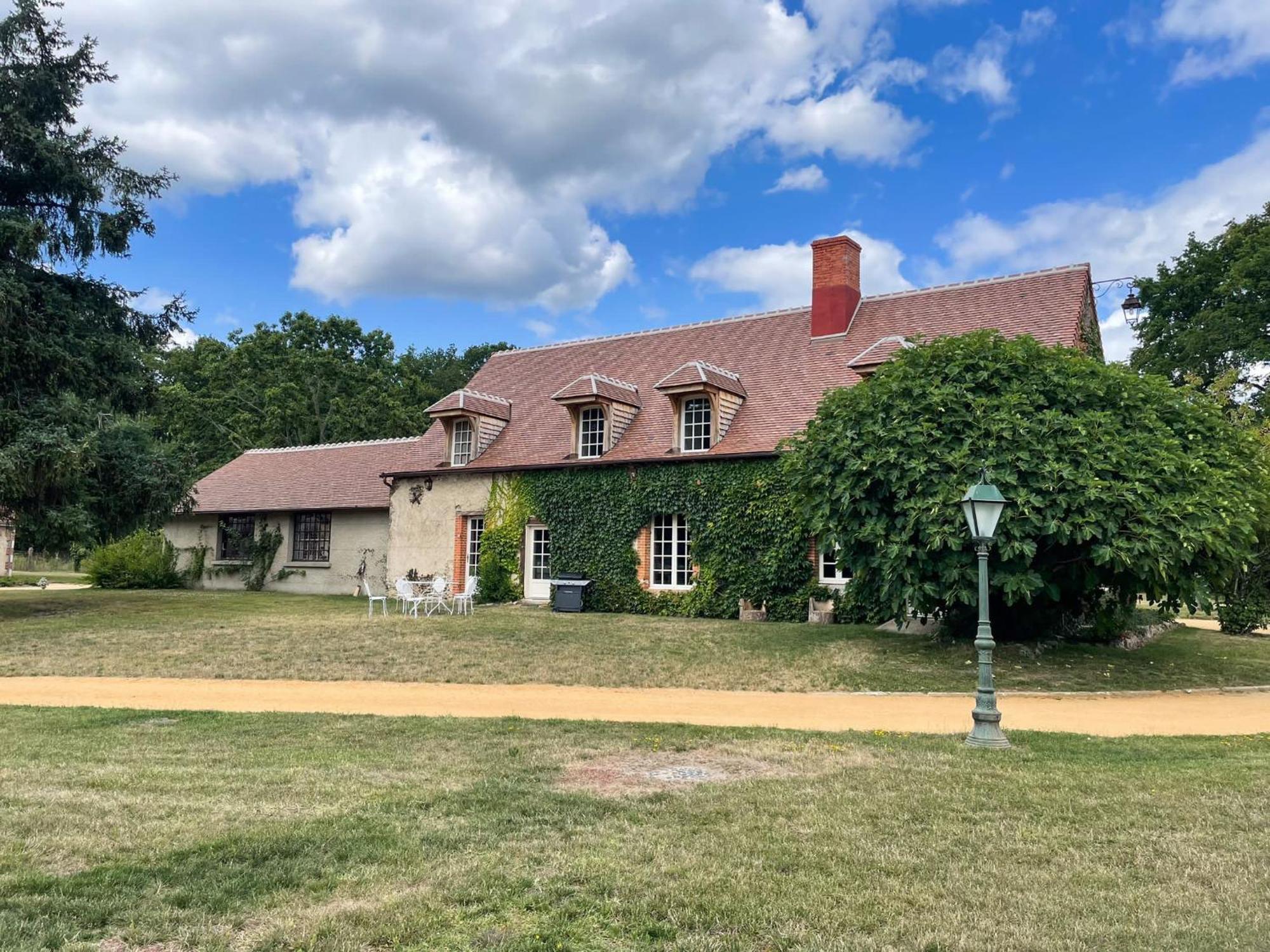 Domaine De Charnay - Charme Et Confort Dans Un Environnement D'Exception Vierzon Zewnętrze zdjęcie